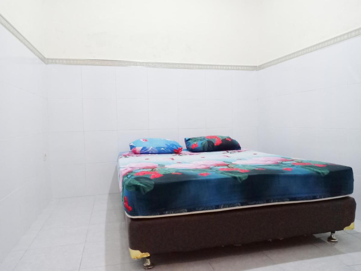D'Kost Ketintang Hotel Surabaya Bagian luar foto